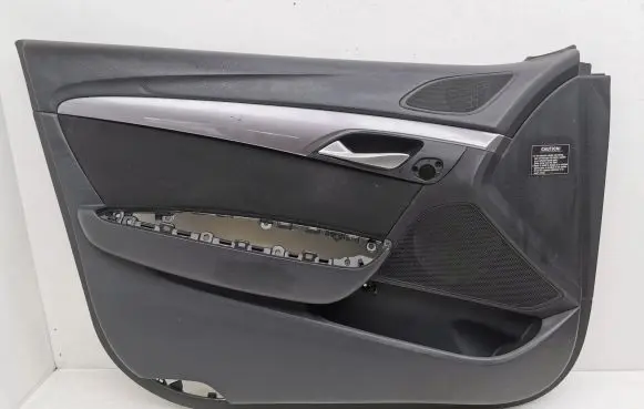 Hyundai i40 Front door card panel trim 823303Z000