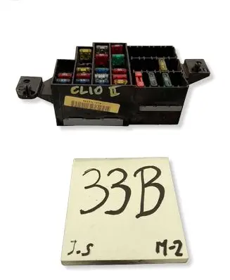 Renault Clio II Fuse box set 8200029340