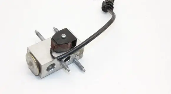 Peugeot 2008 II Air conditioning (A/C) expansion valve T99085B