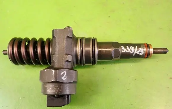 Ford Galaxy Fuel injector 0414720018 038130073R