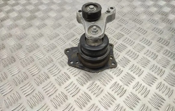 Skoda Roomster (5J) Engine mount bracket 6R0199185B 6Q0199262BF