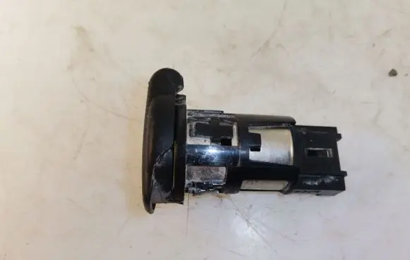 Renault Master III Cigarette lighter 