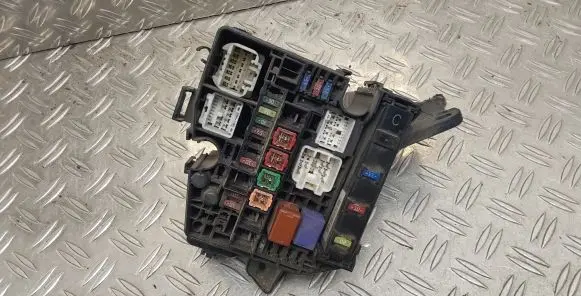 Toyota Yaris Fuse box set