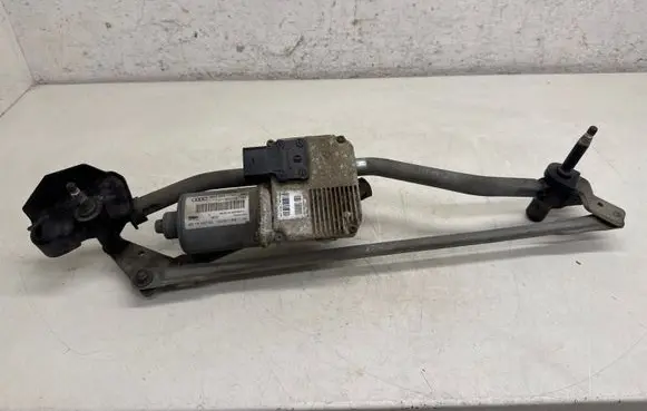 Audi A4 S4 B8 8K Front wiper linkage and motor 8K1955119A