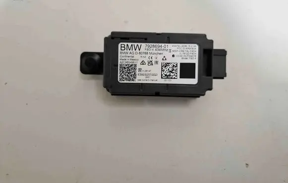 BMW X6 G06 Aerial antenna amplifier 7928694 7928690