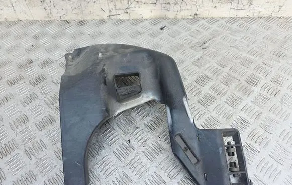 Front bumper mounting bracket