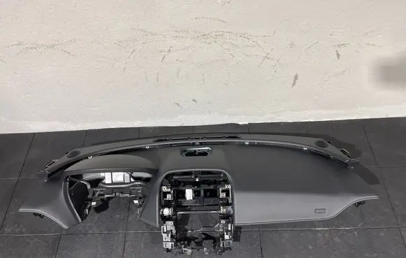 Jaguar XE Dashboard