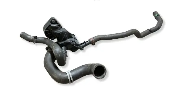 Renault Clio IV Thermostat/thermostat housing 
