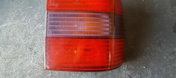Volkswagen PASSAT B4 Rear/tail lights 3a9945112b