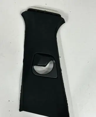 (B) pillar trim (bottom)