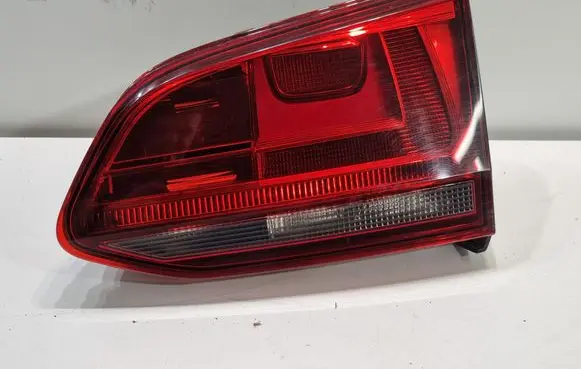 Volkswagen Golf VII Tailgate rear/tail lights 5G9945094D