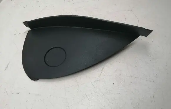 BMW 1 E81 E87 Dashboard side end trim 51457068780 5145706878013 P010204547