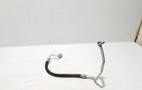 Air conditioning (A/C) pipe/hose