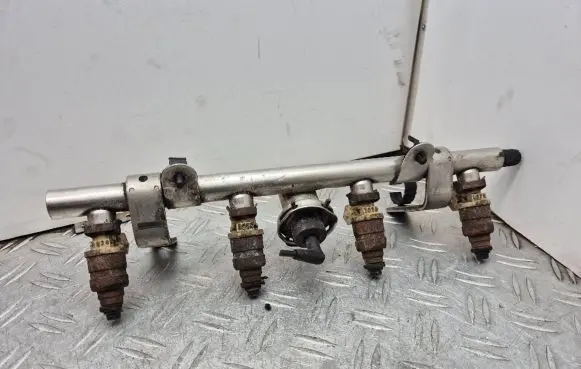 Mini One - Cooper Cabrio R52 Fuel injectors set 1521390