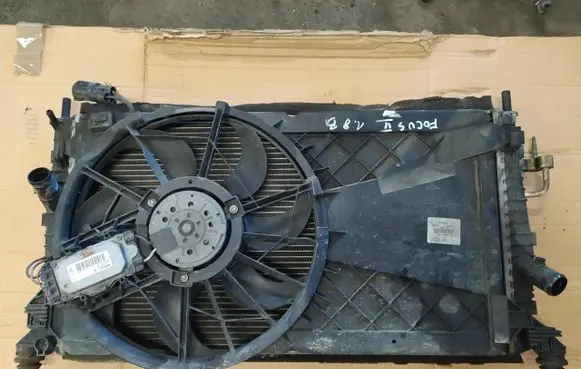 Ford Focus Radiator set 