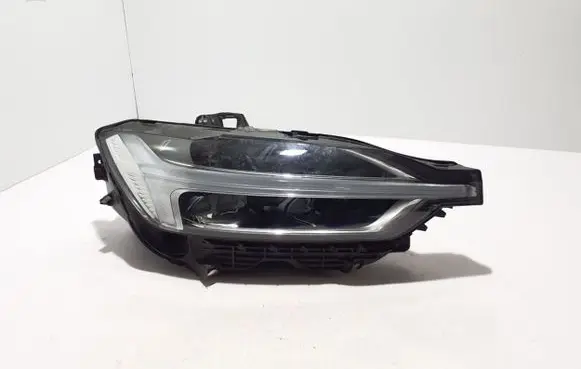 Volvo XC60 Headlight/headlamp 32133545