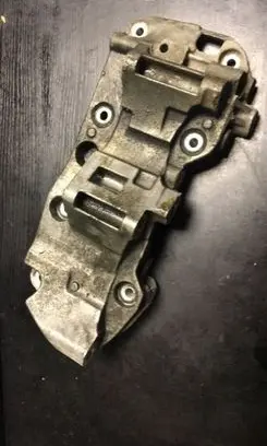 BMW 5 F10 F11 Generator/alternator bracket 8506863