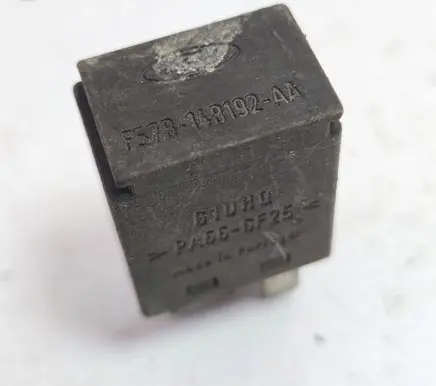 Ford Mondeo MK II Other relay F57B14B192AA PA66GF25 GTU10