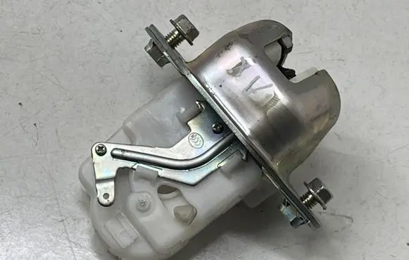Subaru XV II Tailgate/trunk/boot lock/catch/latch