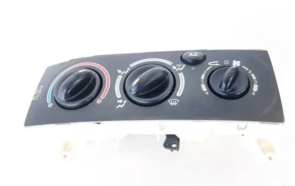 Renault Megane I Climate control unit 663391J 102043