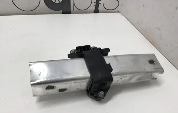Mercedes-Benz GLC C254 Radiator mount bracket A2546207900