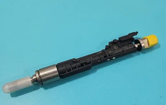 BMW X5 F15 Fuel injector 0261500172 IMPRK1462171
