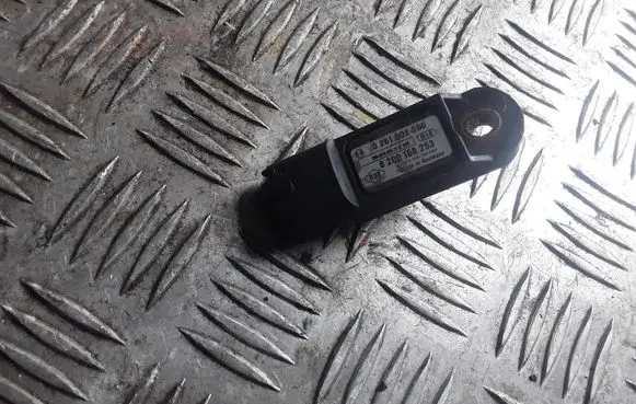 Renault Trafic II (X83) Air pressure sensor 8200168253