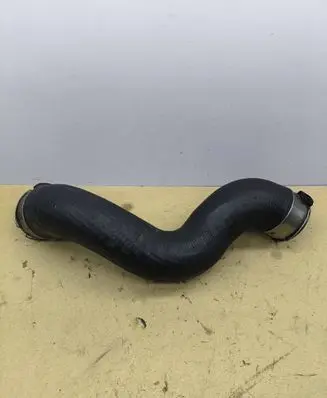 Mercedes-Benz E W212 Intercooler hose/pipe A2045282982
