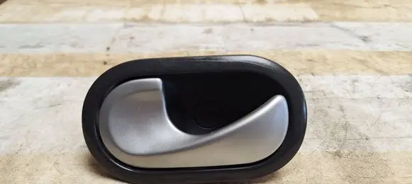 Renault Twingo II Front door interior handle 5005400006 8200028487