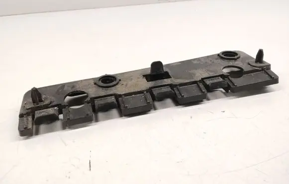Volvo V60 Fender mounting bracket 31448916