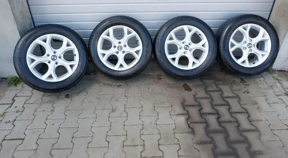 Nissan Juke II F16 R17 alloy rim 403006PA1A