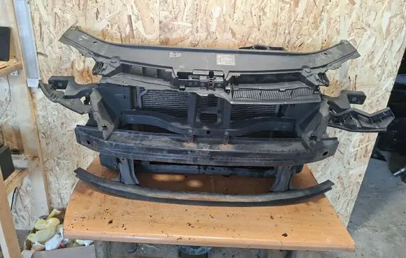 Volkswagen PASSAT B6 Radiator support slam panel 3C0010409J
