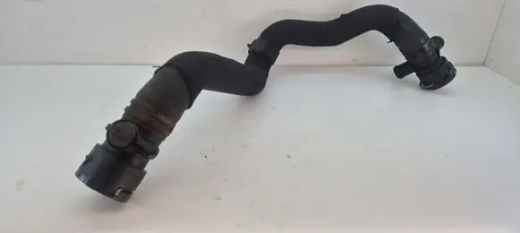 Audi A4 S4 B8 8K Engine coolant pipe/hose 8K0122293F