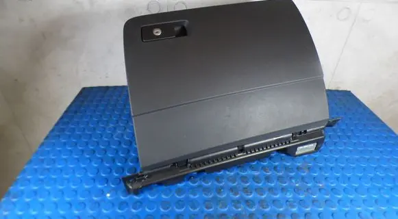 Volkswagen PASSAT B8 Glove box 3G1857097S 99227001074 2202017112
