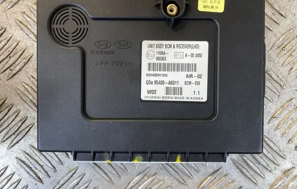 Hyundai i30 Central body control module 95400A6011 002450 000363