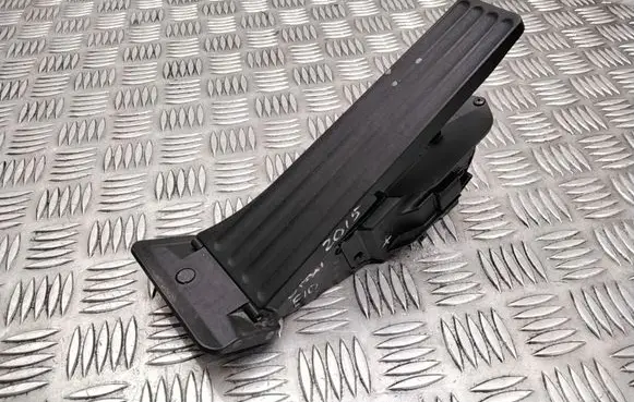 BMW 5 F10 F11 Accelerator throttle pedal 6859999