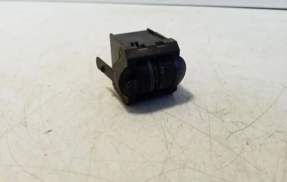 Volkswagen Golf V Headlight level height control switch 1K0941333A