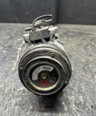 BMW 1 E81 E87 Air conditioning (A/C) compressor (pump) 6987862