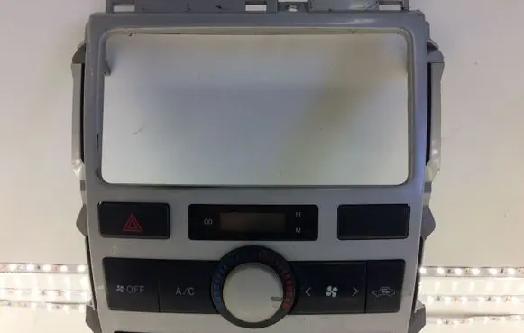 Toyota Avensis Verso Climate control unit 5590044260 1464309616