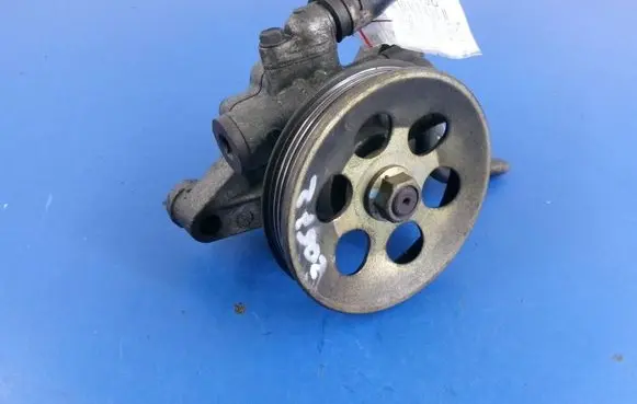 Honda Civic Power steering pump