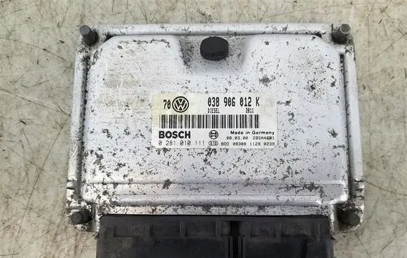 Volkswagen Golf IV Engine control unit/module 038906012K
