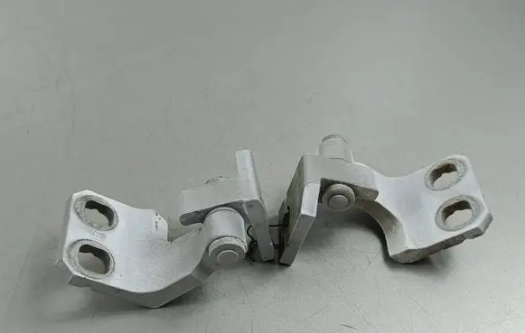 Alfa Romeo Stelvio Front door hinge set 
