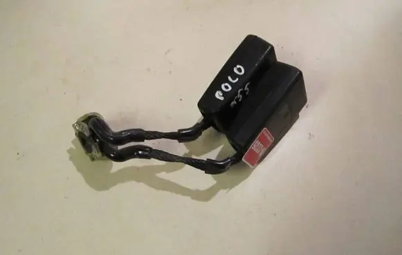 Volkswagen Polo III 6N 6N2 6NF Rear seatbelt buckle 6Q0857488C 33026089 5122