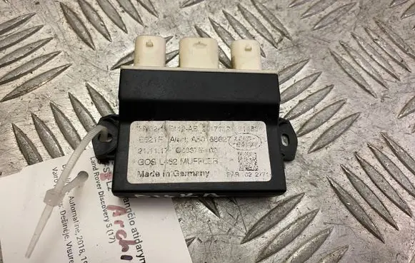 Land Rover Discovery 5 Trunk lid opening control unit K95301AE HY3214E112AB