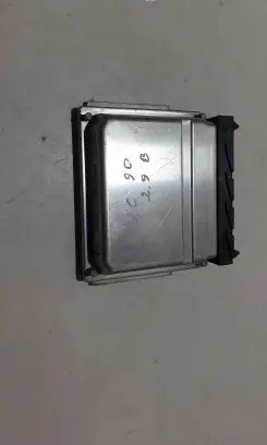 Volvo XC90 Engine control unit/module 08675761A 98675761A 0007037178