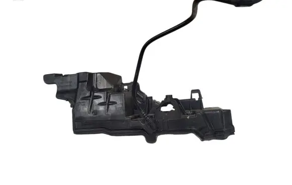 Other engine bay part