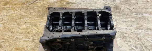 Volvo 850 Engine block 046103021 103011