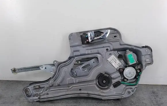 Hyundai Santa Fe Front door window regulator with motor 