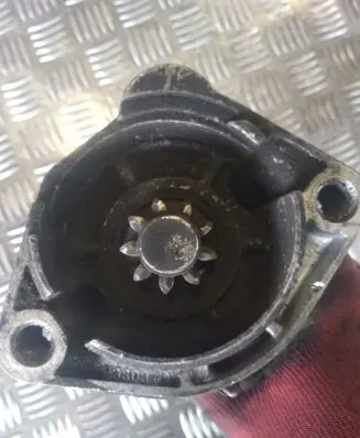Volkswagen PASSAT B5.5 Starter motor