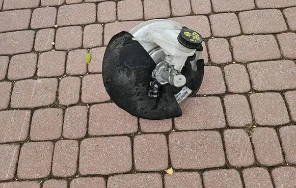 Opel Grandland X Brake booster 9807687080